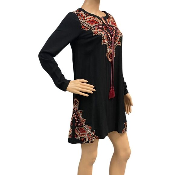 THML BOHEMIAN Tunic Black Embroidered Mini Shift Dress Sz XS - Picture 4 of 9